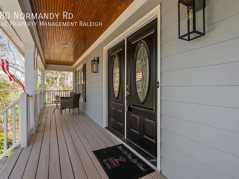 180 Normandy Rd — Photo 45