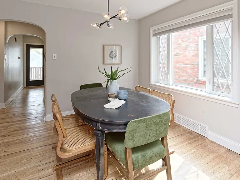 3554 Jamieson Ave — Photo 7