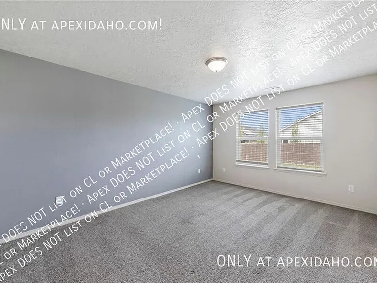 3480 S Avondale Ave — Photo 22