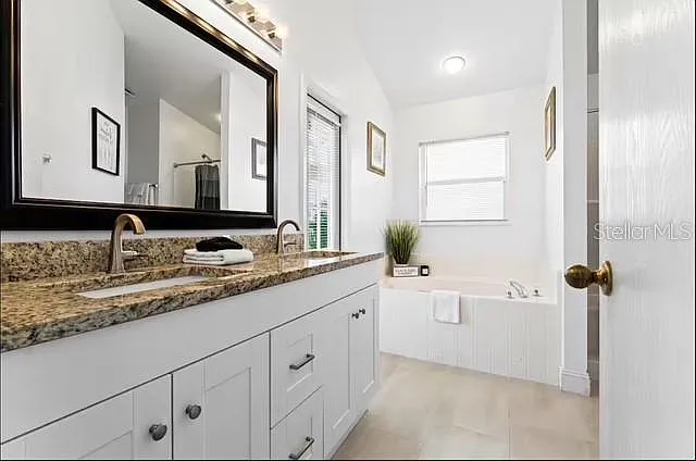 1134 Bloomingdale Dr — Photo 12