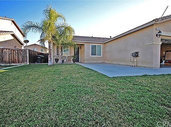 3rd image of 1142 Christa Cir