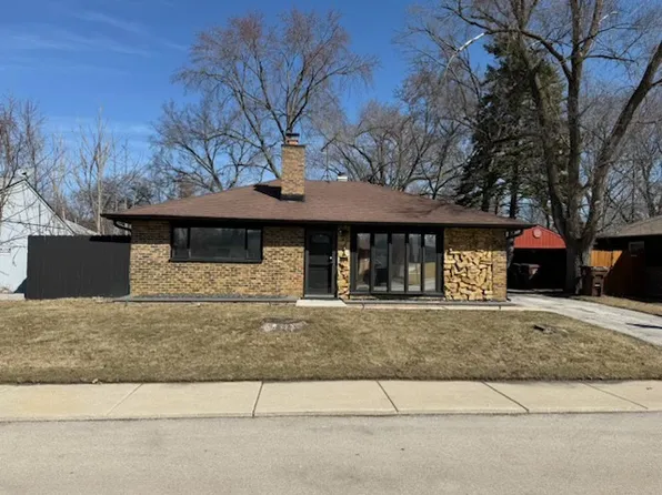 316 Mohawk St, Park Forest, IL 60466