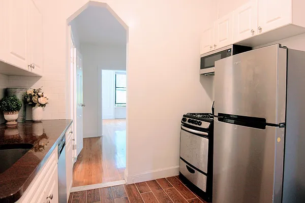 Rented by GPA Realty | media 32