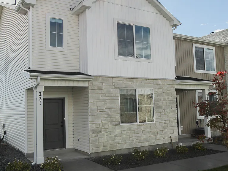 271 W 690 N #1 — Photo 1