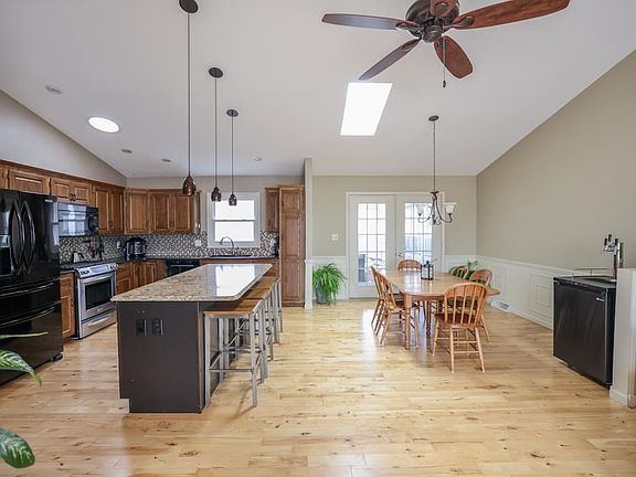4th image of 1844 Graslon Dr