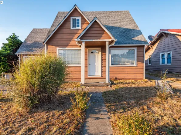 945 2nd St SE, Bandon, OR 97411