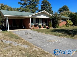 152 Poplar Dr, Rainsville, AL 35986