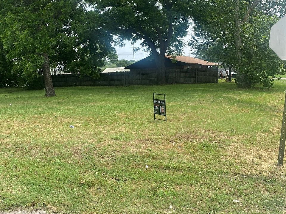 2nd image of 706 W Chickasaw St