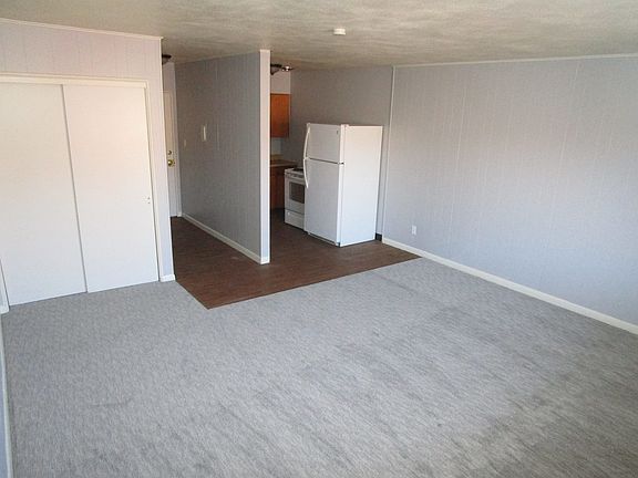3rd image of 368 W Powers Ave #Ep-204