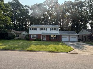 608 Mango Dr, Virginia Beach, VA 23452