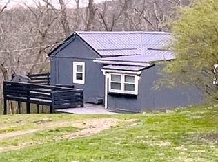 202 Pine Ln, Gibsonia, PA 15044