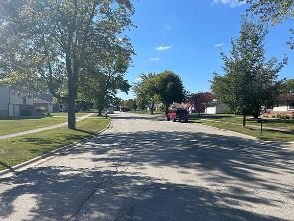 5th image of 7958 W Kingston Dr