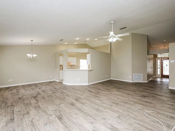 3rd image of 12235 Dawn Vista Dr