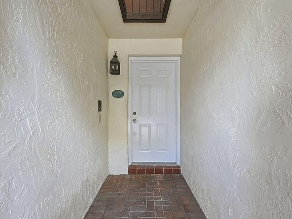 4th image of 6756 TIBURON Drive
