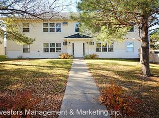 819 28th Ave SW APT 3, Minot, ND 58701