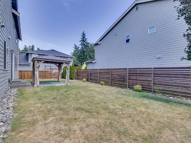 1020 Hill St — Photo 30