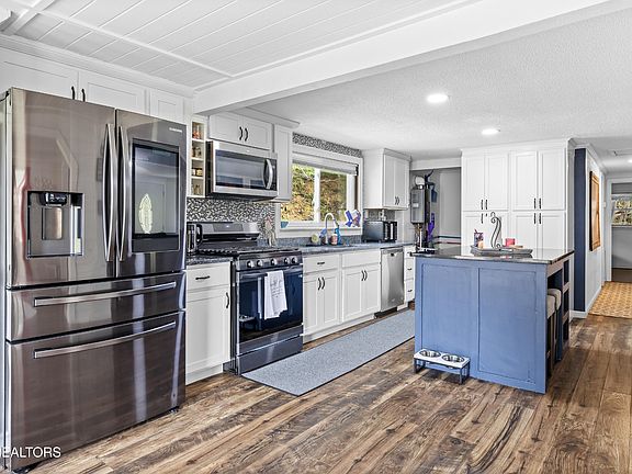 4th image of 3881 Richardson Cove Rd