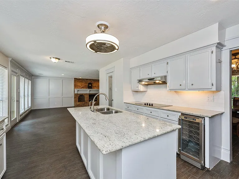 2824 S Logrun Cir — Photo 17