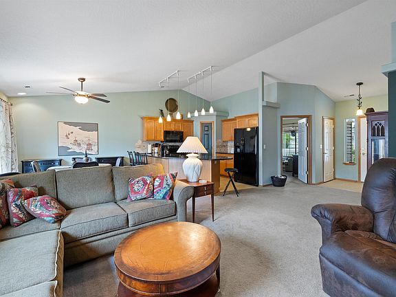 5th image of 7820 Rush Creek Dr