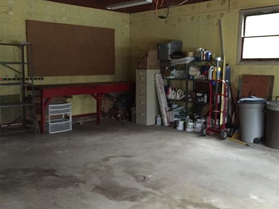 3rd image of 1096 Louis Dr
