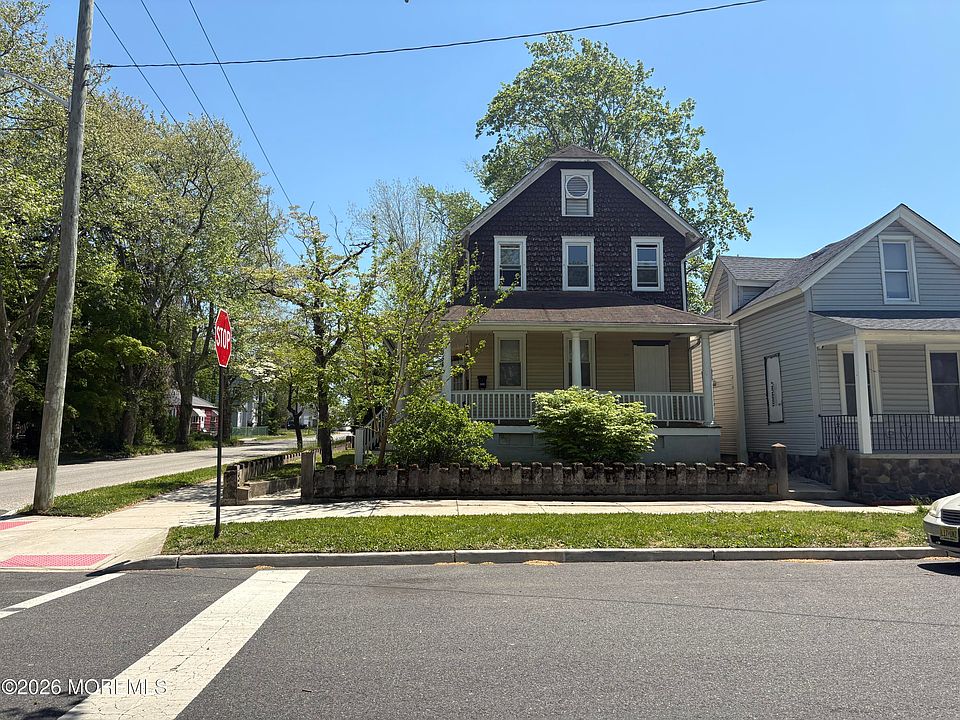 1st image of 356-358 Chicago Avenue