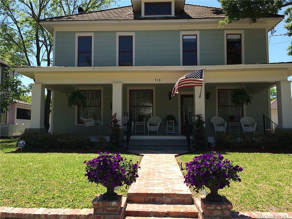 1st image of 518 Clarence St