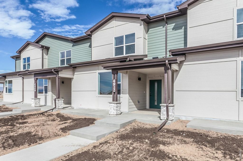 4912 Autumn Leaf Dr