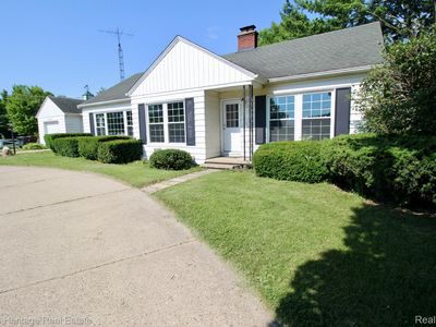 4201 N Burkhart Rd, Howell, MI, 48855