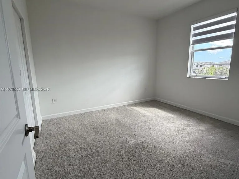 2638 SE 9th St — Photo 24