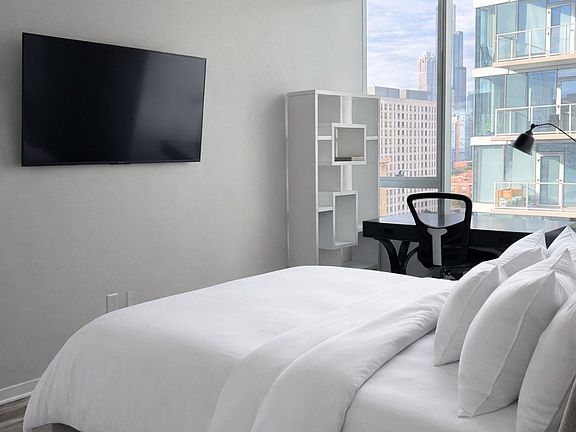 4th image of 1345 S Wabash Ave Unit 1404