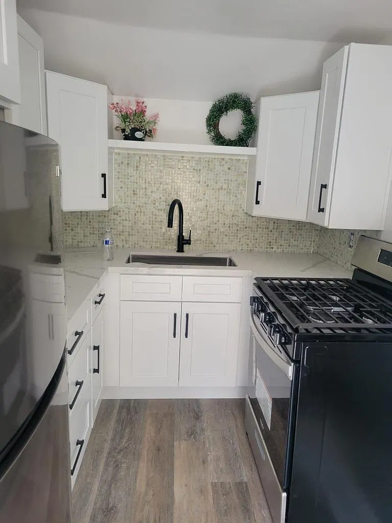 Studio, 264 sqft, $1,700 — Photo 4