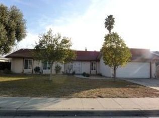 2417 Burnham St, Selma, CA 93662