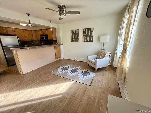 5th image of 1833 N Williams Street #401