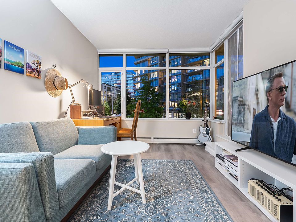 1st image of 108 W 1st Ave #257