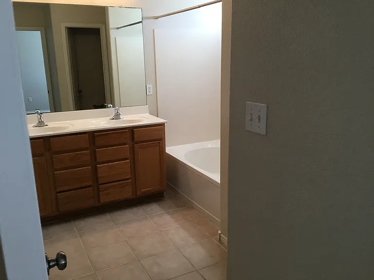 804 Ocate Meadows Dr NE — Photo 15