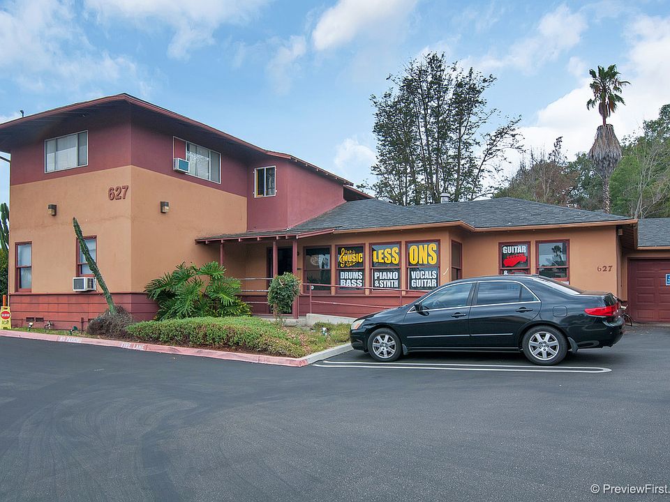 1st image of 627 Civic Center Dr