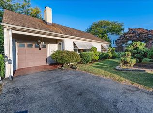 624 Chelsea Ln S, Allentown, PA 18104