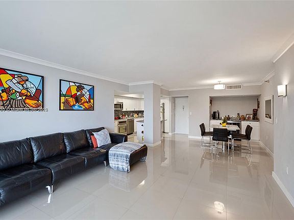 4th image of 20505 E Country Club Dr APT 337