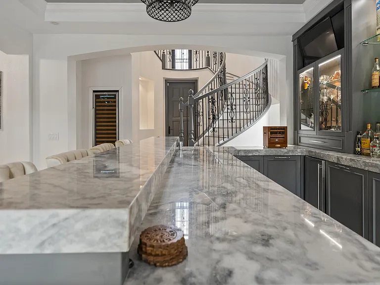 9521 Eden Mnr — Photo 48