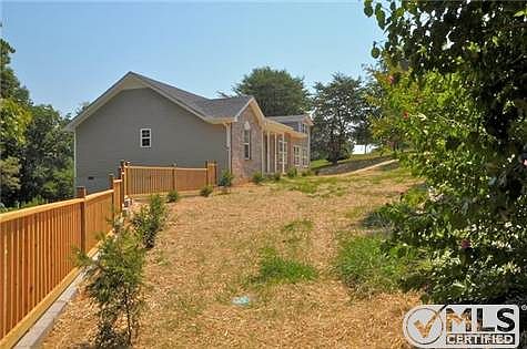 2nd image of 1004 Rose Ct