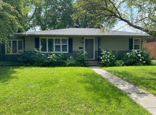 701 19th Ave S, Grand Forks, ND 58201