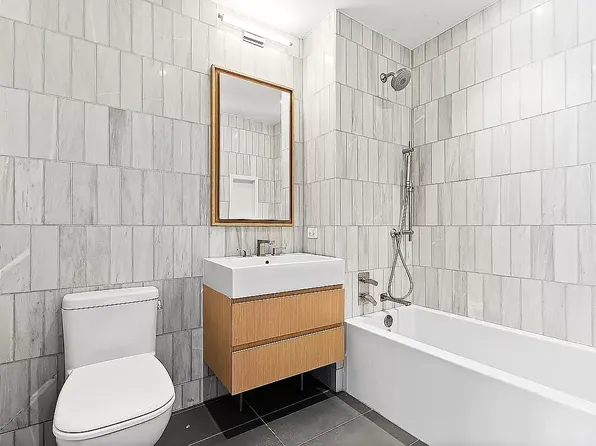 21-30 44th Drive image 4 of 9