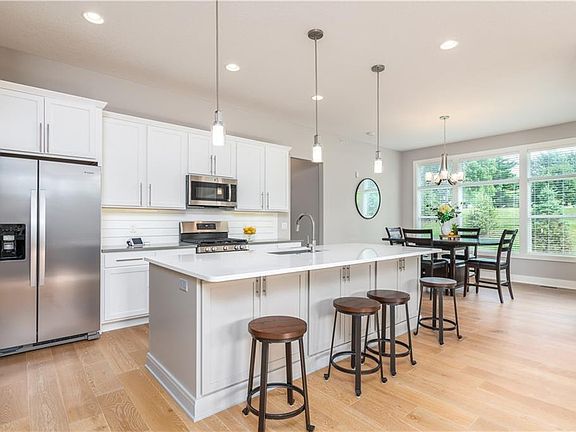 5th image of 6215 Waterford Ct