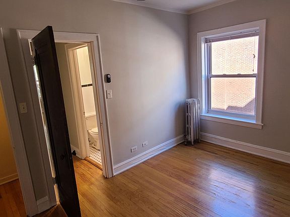 3rd image of 4827 N Wolcott Ave #3A