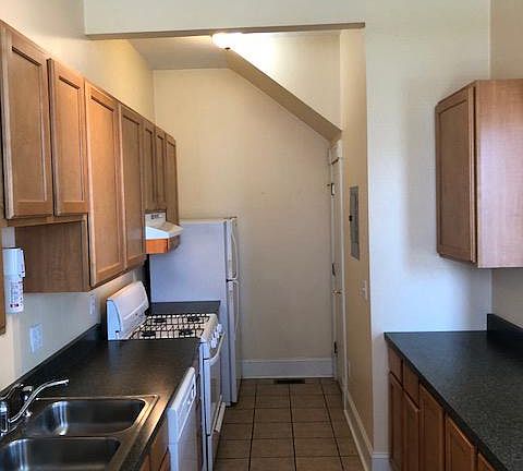 3rd image of 4318 Manchester Ave