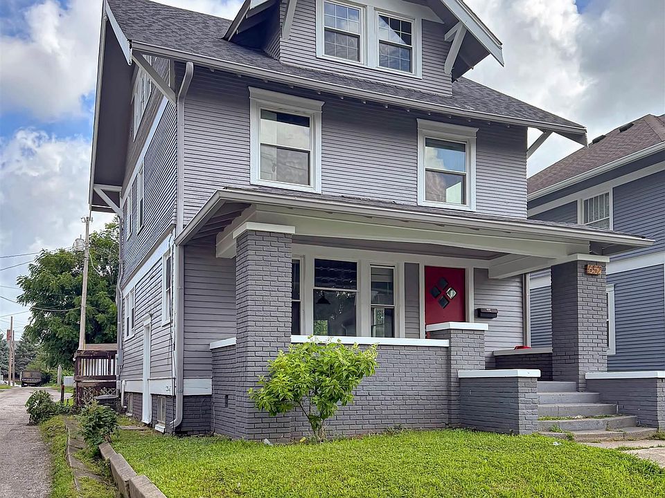 1st image of 652 E Washington St