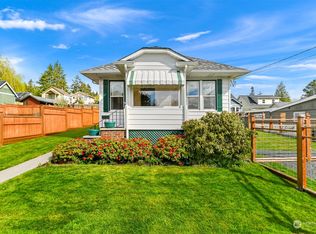 2009 McKenzie Ave, Bellingham, WA