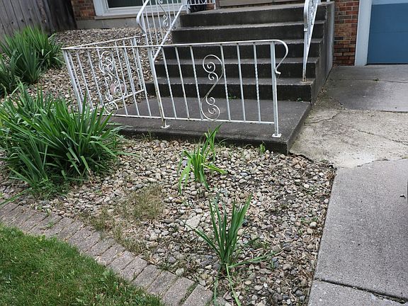 3rd image of 21546 Peterson Ave