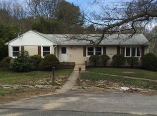 84 Five Mile River Rd, Putnam, CT 06260