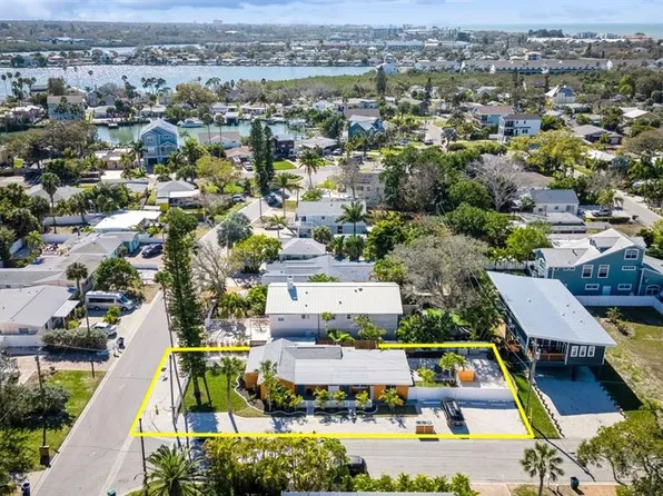 1214 Bay Pine Blvd, Indian Rocks Beach, FL 33785